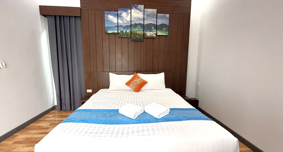 For sale 4 bedrooms villa in Mueang Krabi, Krabi