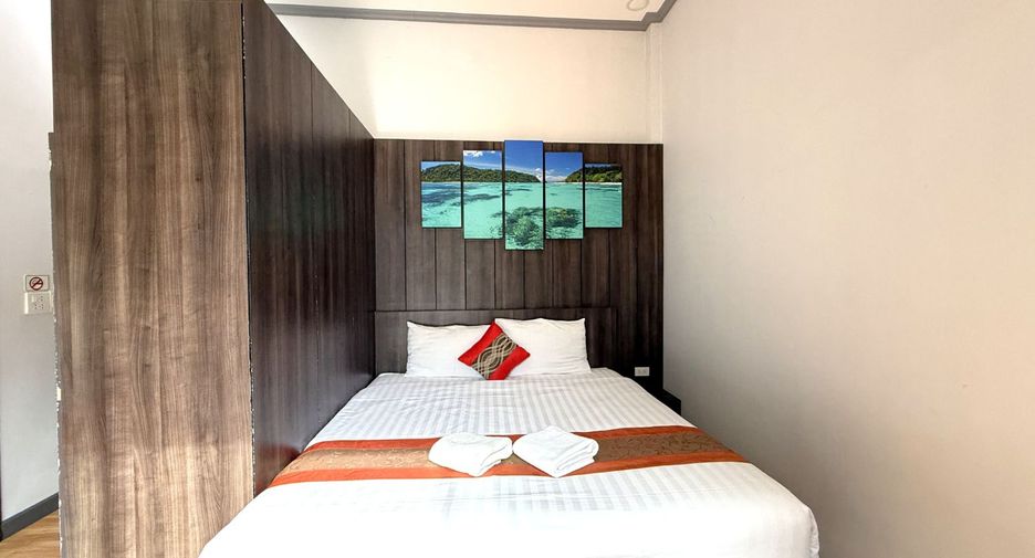 For sale 4 bedrooms villa in Mueang Krabi, Krabi