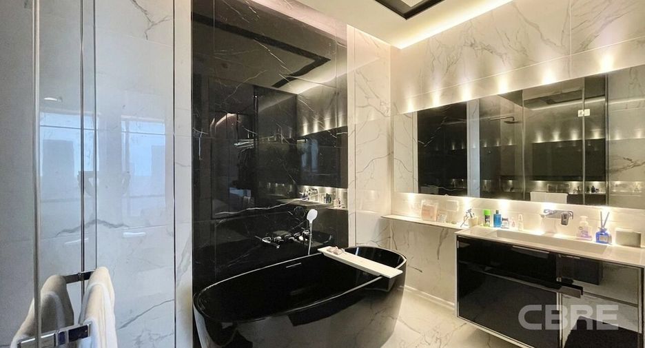 For sale 2 bedrooms condo in Watthana, Bangkok