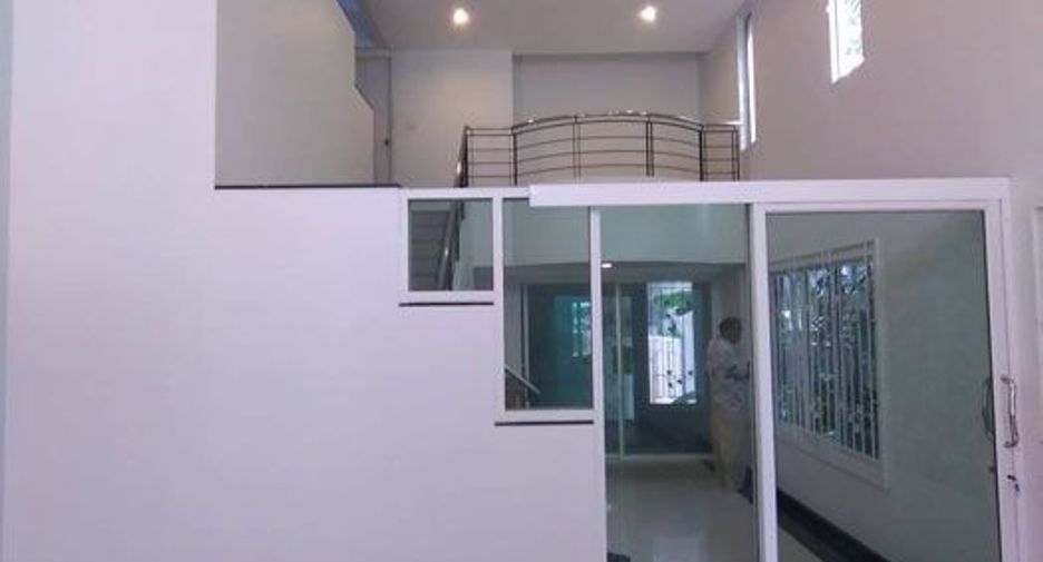 For sale 6 bedrooms townhouse in Bang Bua Thong, Nonthaburi