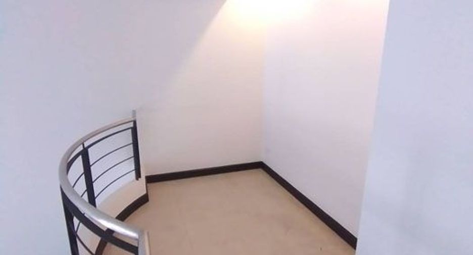 For sale 6 bedrooms townhouse in Bang Bua Thong, Nonthaburi