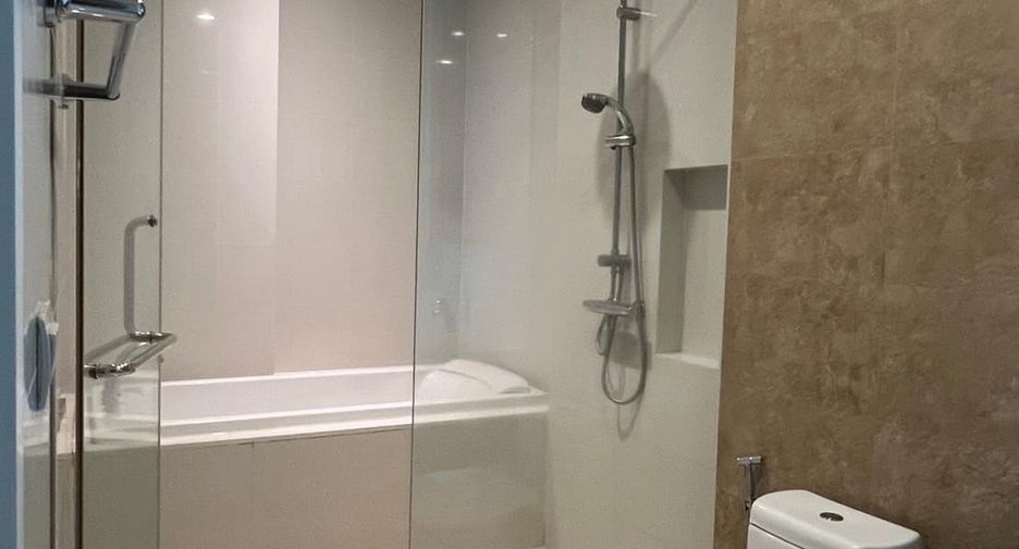 For rent and for sale 1 bed condo in Khlong Toei, Bangkok