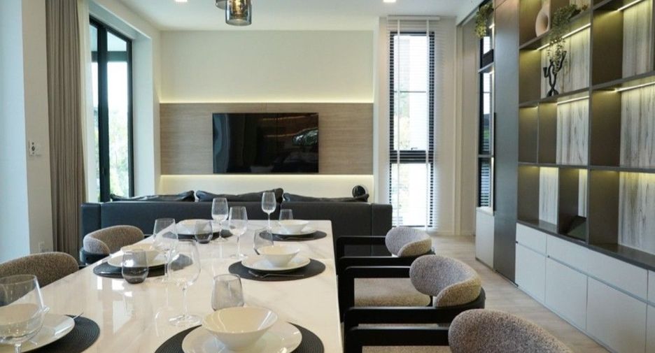 For rent and for sale 4 bedrooms house in Saphan Sung, Bangkok