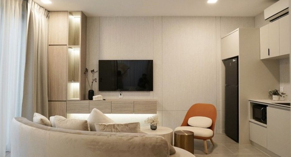 For rent and for sale 4 bedrooms house in Saphan Sung, Bangkok