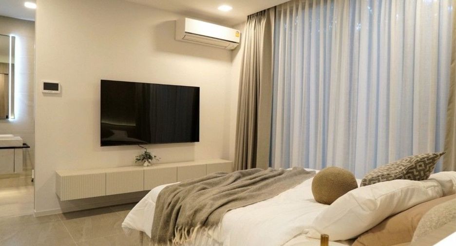 For rent and for sale 4 bedrooms house in Saphan Sung, Bangkok