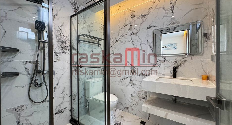 Haus zum Kauf mit 4 Zimmer in Bang Lamung, Chonburi