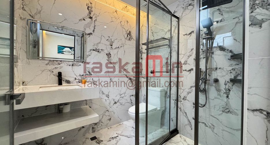 Haus zum Kauf mit 4 Zimmer in Bang Lamung, Chonburi