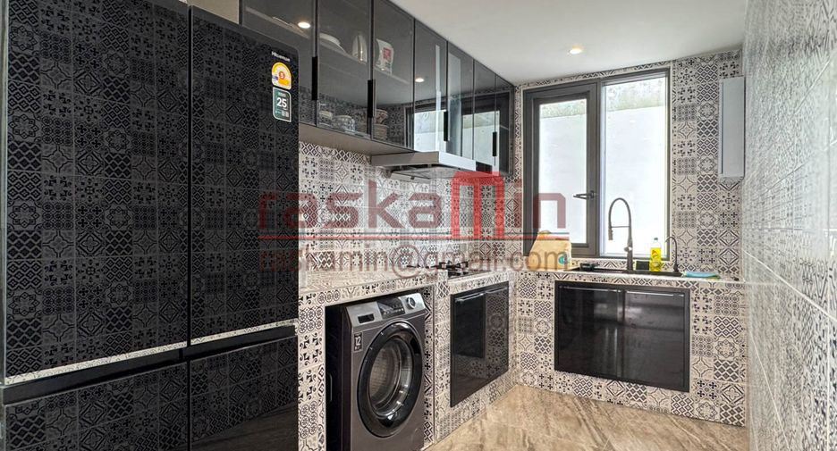 Haus zum Kauf mit 4 Zimmer in Bang Lamung, Chonburi