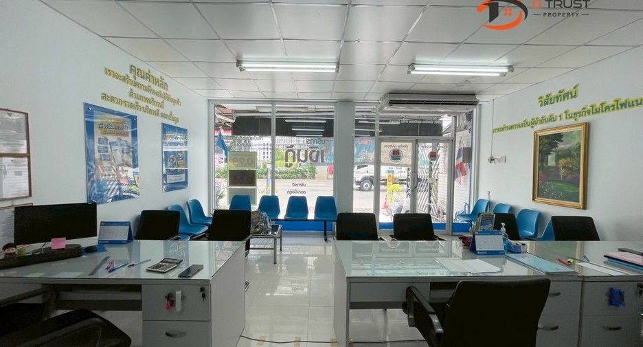 For sale retail Space in Pak Kret, Nonthaburi