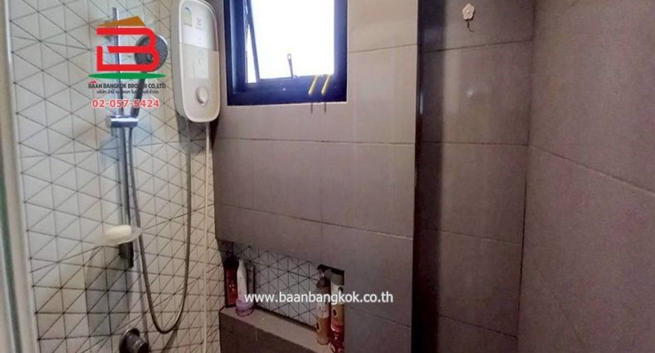 For sale 3 bedrooms house in Nong Chok, Bangkok