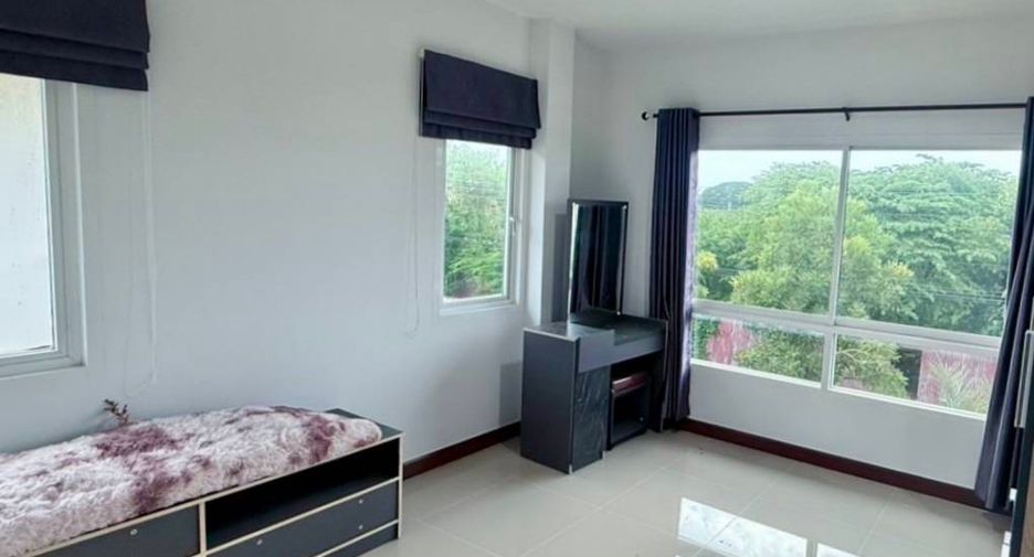 For sale 3 bedrooms house in Nong Chok, Bangkok