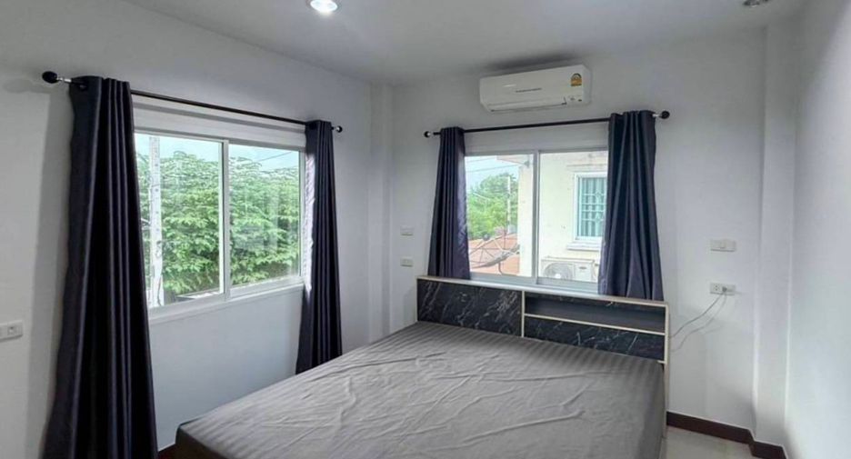 For sale 3 bedrooms house in Nong Chok, Bangkok