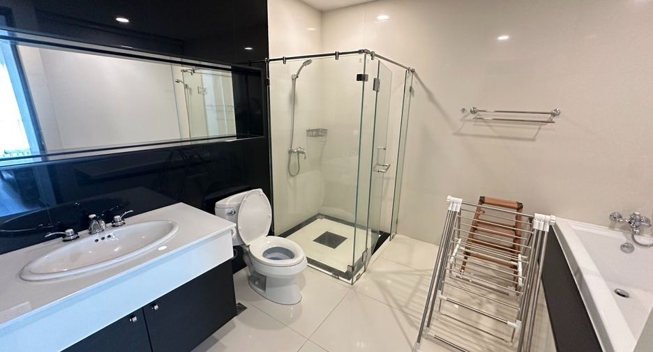 À louer 1 chambre condo à Pathum Wan, Bangkok