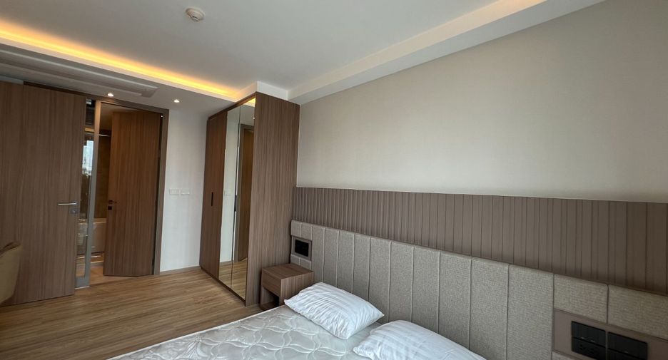 For rent 2 bedrooms condo in Watthana, Bangkok