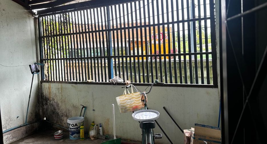 For sale 2 bedrooms retail Space in Amphawa, Samut Songkhram