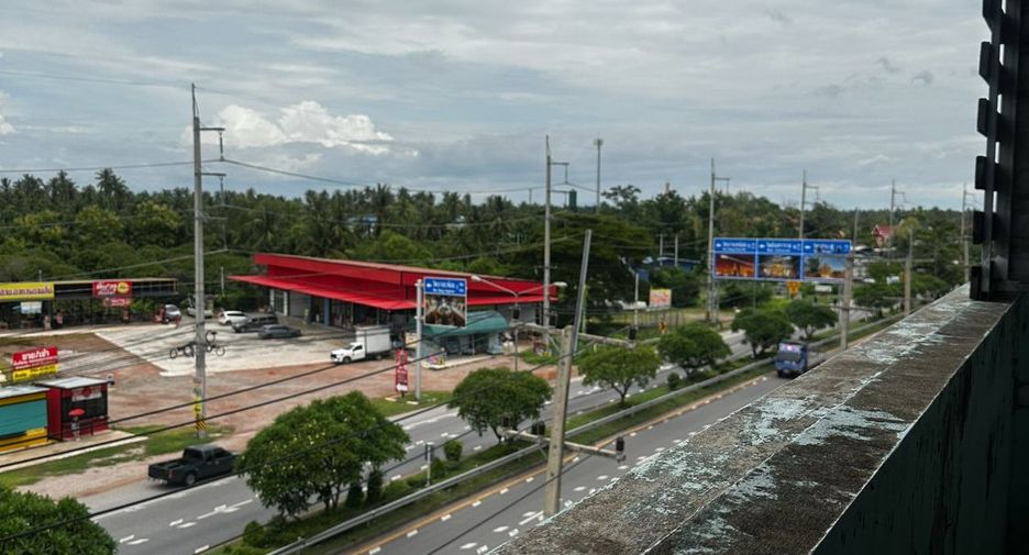For sale 2 bedrooms retail Space in Amphawa, Samut Songkhram
