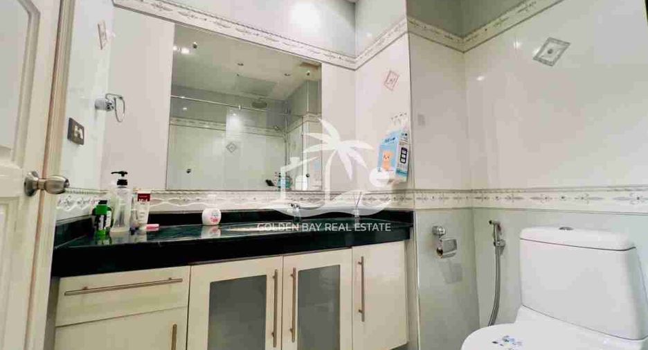 For sale 2 ベッドルーム condo in Bang Lamung, Chonburi