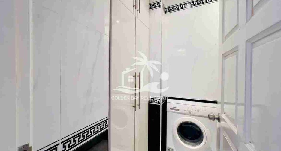 For sale 2 ベッドルーム condo in Bang Lamung, Chonburi