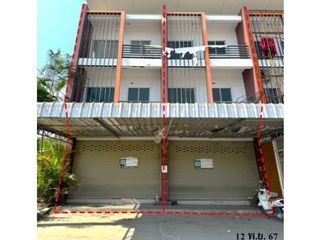 À vendre 4 chambres local commercial à Pluak Daeng, Rayong