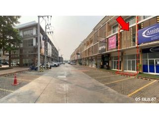 出售 2 卧室 商业空间 在 Hang Dong, Chiang Mai