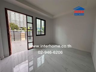 出售 4 卧室 联排别墅 在 Bang Sue, 曼谷