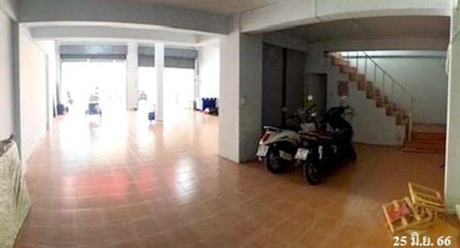 Gewerbefläche zum Kauf mit 1 Zimmer in Mueang Buriram, Buriram