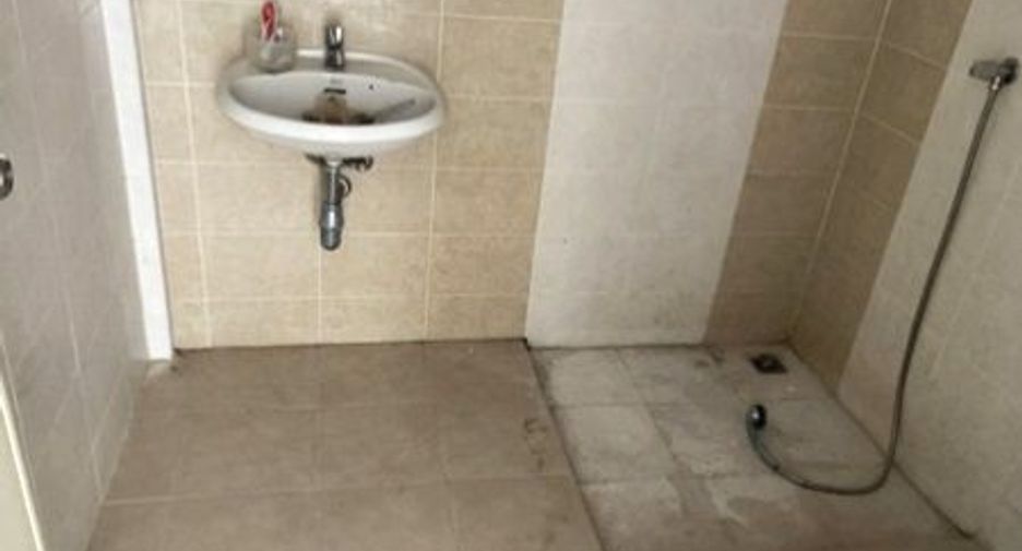 Gewerbefläche zum Kauf mit 3 Zimmer in Mueang Khon Kaen, Khon Kaen