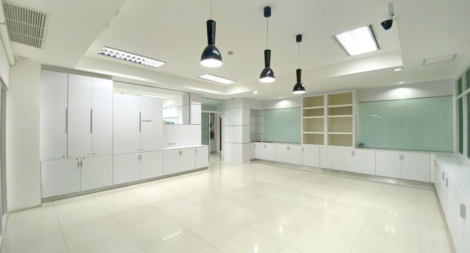 Oficina en venta en Mueang Chiang Mai, Chiang Mai