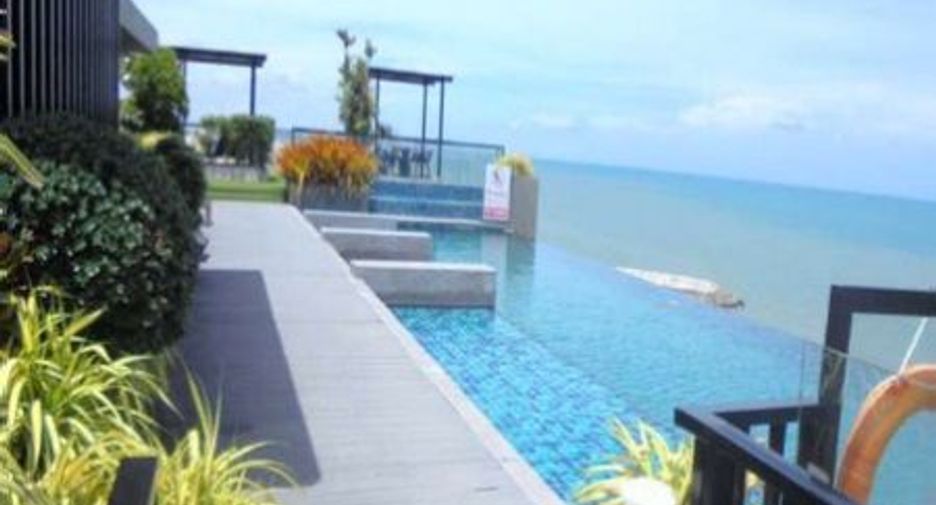 For sale 1 bed condo in Mueang Rayong, Rayong