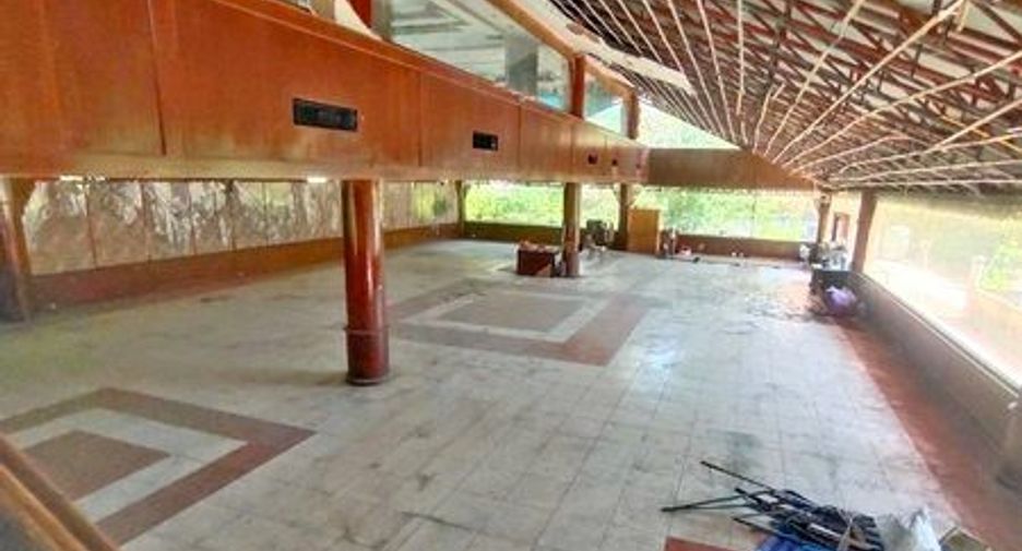 For sale retail Space in Bang Bo, Samut Prakan