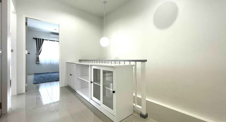 For rent 3 bedrooms house in Mueang Phuket, Phuket