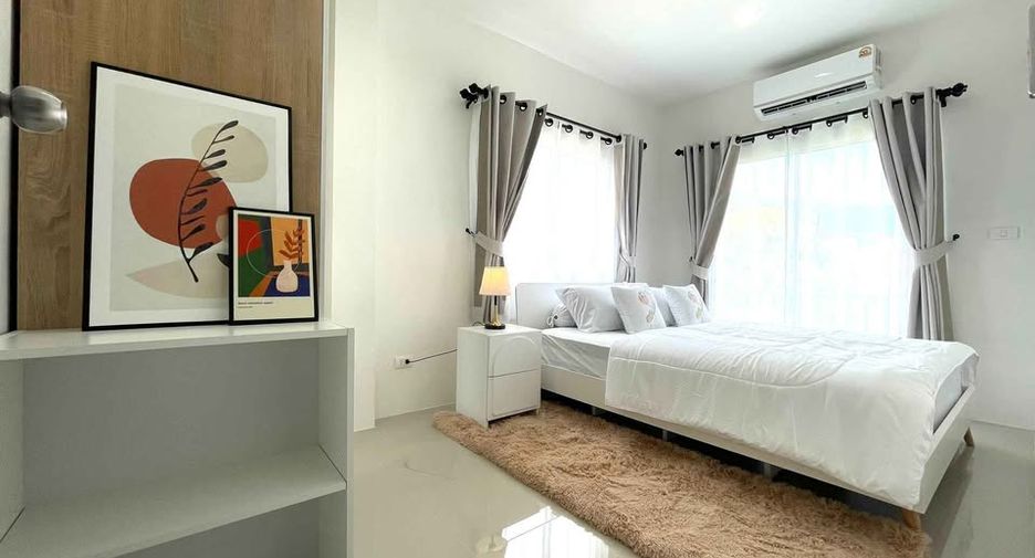 For rent 3 bedrooms house in Mueang Phuket, Phuket