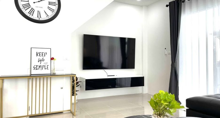 For rent 3 bedrooms house in Mueang Phuket, Phuket