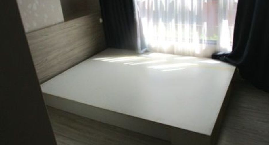 For sale 1 bed condo in Huai Khwang, Bangkok
