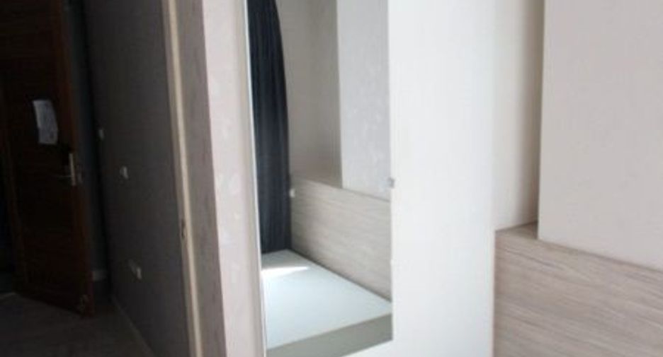 For sale 1 bed condo in Huai Khwang, Bangkok