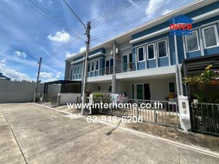 For sale 4 bedrooms townhouse in Thanyaburi, Pathum Thani