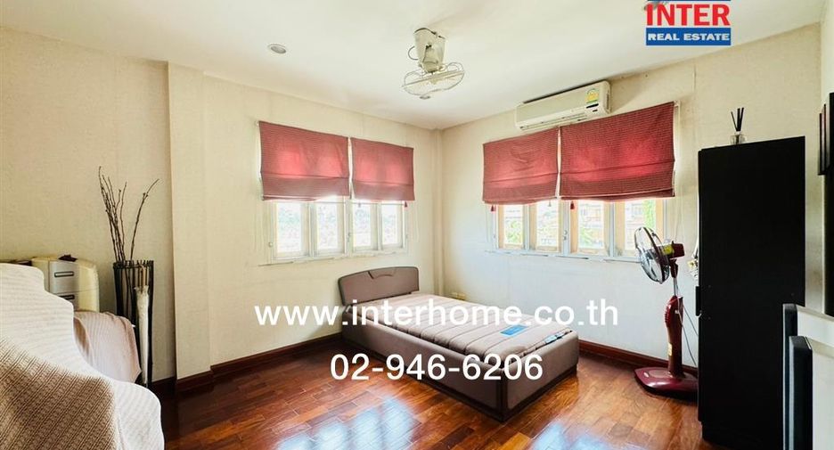 Casa en venta de 4 habitaciones en Nong Khaem, Bangkok