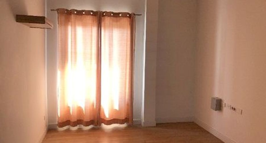 Haus zum Kauf mit Studio in Mueang Ubon Ratchathani, Ubon Ratchathani