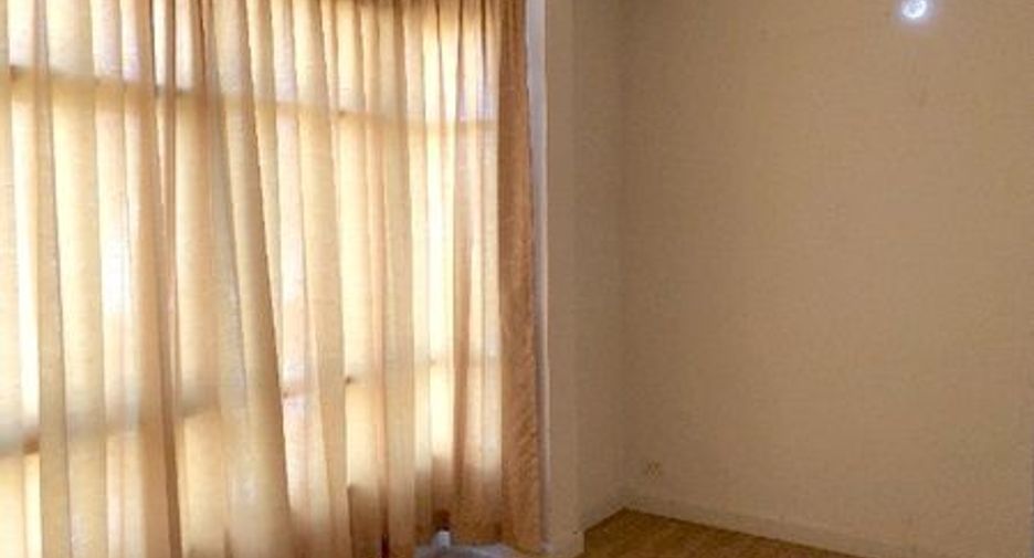 Haus zum Kauf mit Studio in Mueang Ubon Ratchathani, Ubon Ratchathani