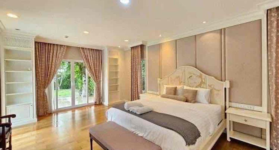 Villa en venta de 4 habitaciones en Bang Lamung, Chonburi
