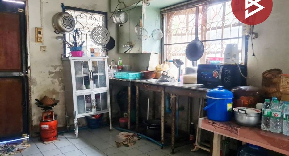 À vendre 2 chambres maison à Bang Kapi, Bangkok