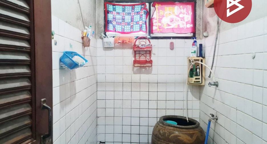 À vendre 2 chambres maison à Bang Kapi, Bangkok