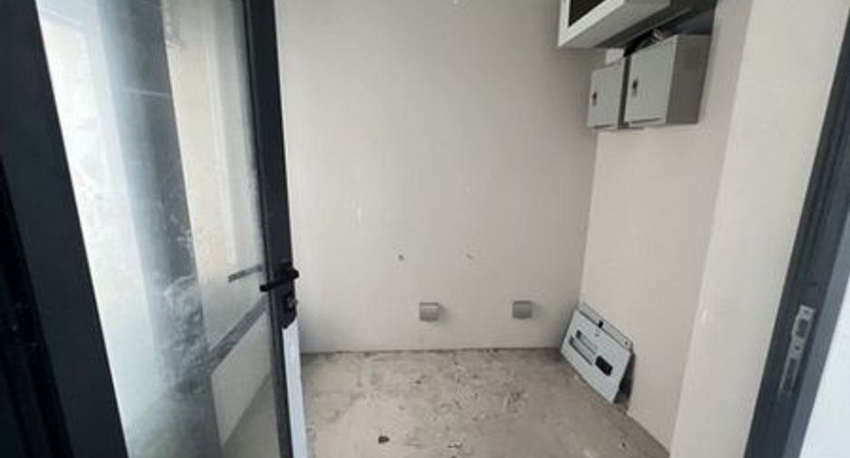 For sale 5 bedrooms house in Chatuchak, Bangkok