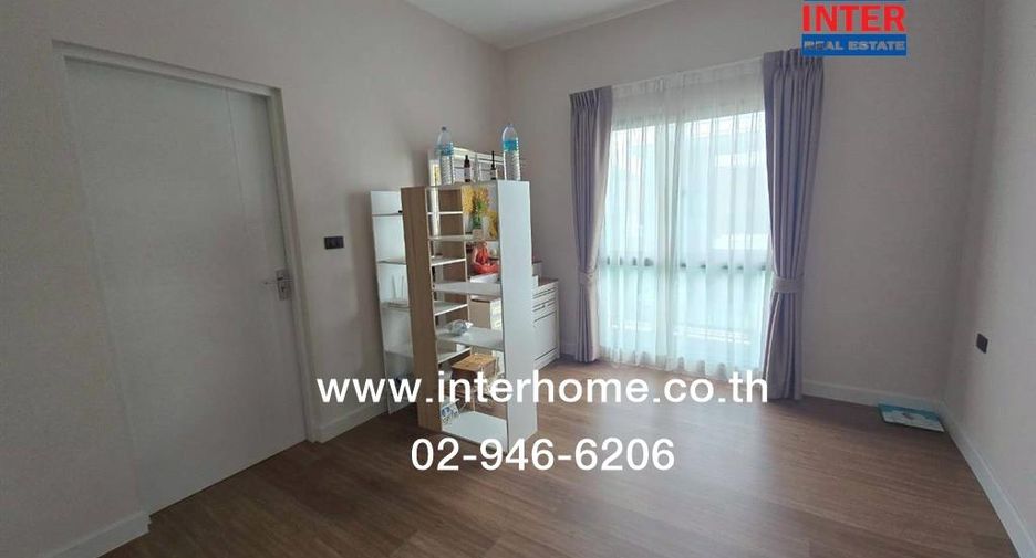 For sale 4 bedrooms house in Lam Luk Ka, Pathum Thani