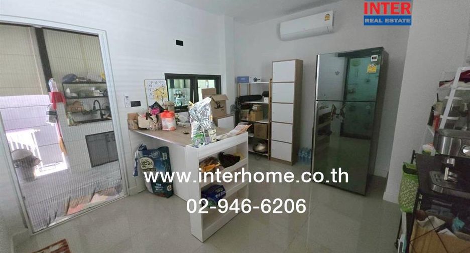 For sale 4 bedrooms house in Lam Luk Ka, Pathum Thani