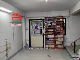 For sale 3 bedrooms retail Space in Sai Mai, Bangkok