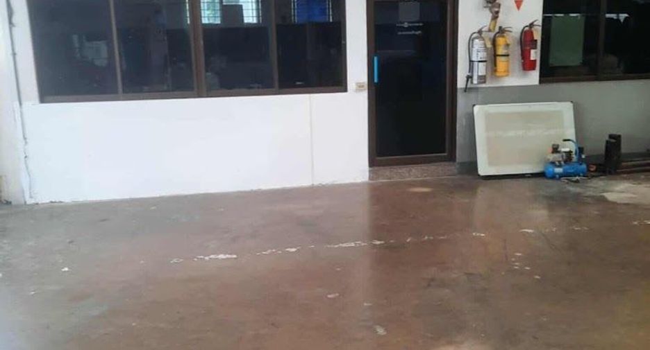 出租 4 卧室 仓库 在 Bang Khun Thian, 曼谷