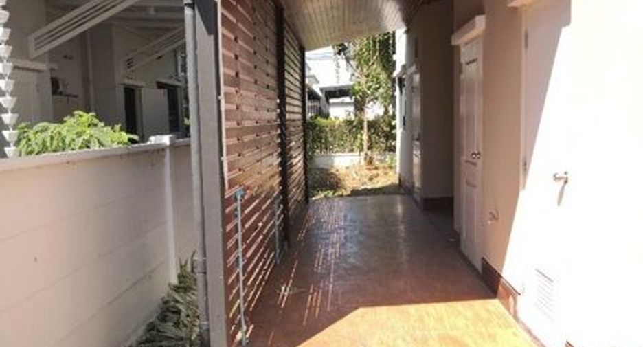 Haus zum Kauf mit 2 Zimmer in Khlong Sam Wa, Bangkok