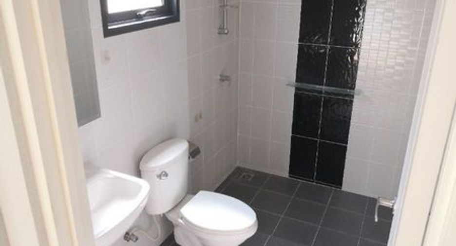 Haus zum Kauf mit 2 Zimmer in Khlong Sam Wa, Bangkok