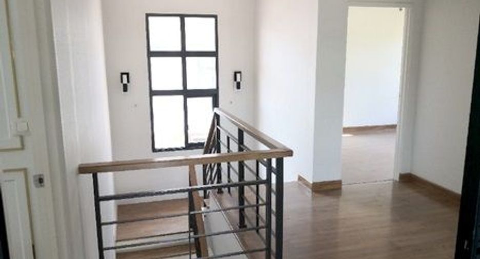 Haus zum Kauf mit 2 Zimmer in Khlong Sam Wa, Bangkok